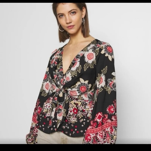 Free People Run Free Tunic in Black
size XS - Picture 7 of 12